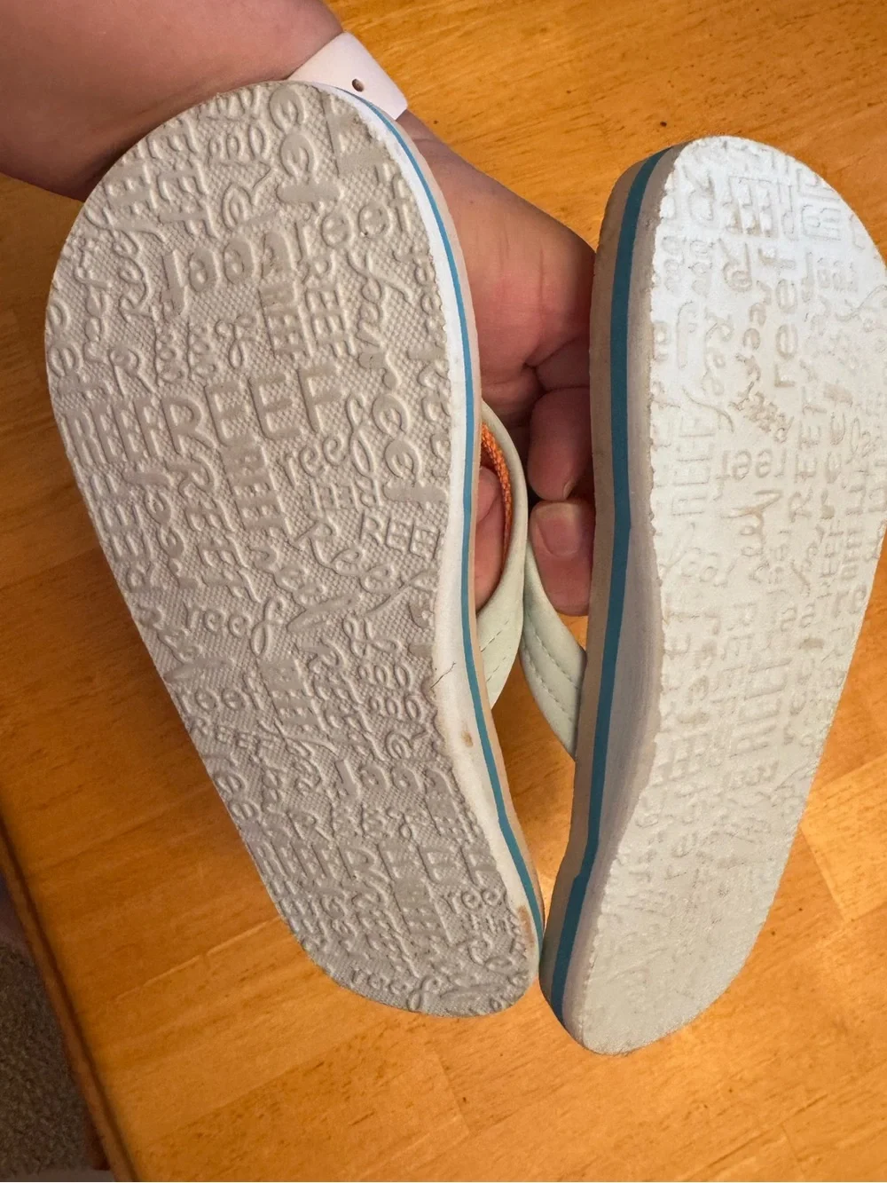 🌊 Reef Kids Beach Graphic Flip Flops Size 6/7 Colorful Summer Sandals 🌞
